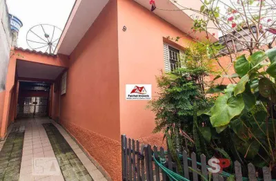 Casa térrea de 125m² com 2 dorm. e 1 vaga com amplo quintal e jardim. situada em viela particular tranquila - jd. colorado/sp
