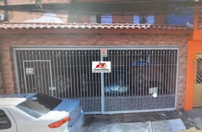 Sobrado com duas casas construídas, na parte de baixo 1 quarto, sala e cozinha e na parte de cima, 3 quartos, 3 vagas por 430.000,00 - v. tostoi/sp