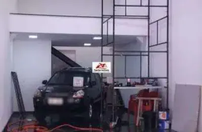 Salão novo de 150m² com pé direito de 7 metros, mezanino, copa e 2 banheiros por 8.000,00/mês na rua baguari - tatuapé/sp