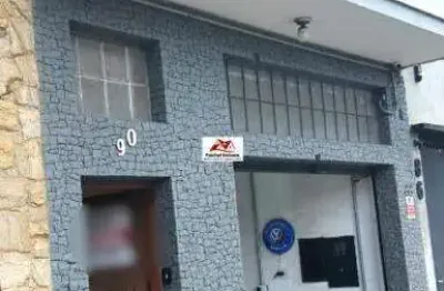 Assobradado residencial/comercial de 125m² com 2 dorm., sala, cozinha, lavanderia e banheiro, próximo ao clube juventus por 2.600,00/mês - mooca/sp