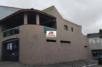 Sobrado à venda em Vila Cruzeiro, SP – 3 quartos sendo 1 suite com hidro!! 2 vagas e churrasqueira.