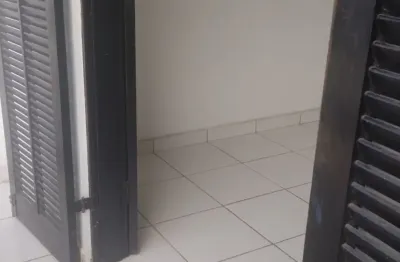 Sobrado  para locação em mongaguá - região  central