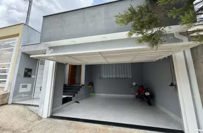 Casa à venda em bragança paulista-sp, residencial quinta dos vinhedos: 2 quartos, 2 suítes, 3 salas, 3 banheiros, 2 vagas de garagem!