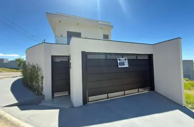 Casa com 3 quartos à venda na rua sabiá, 12, condomínio villa verde bragança, bragança paulista, 145 m2 por r$ 850.000