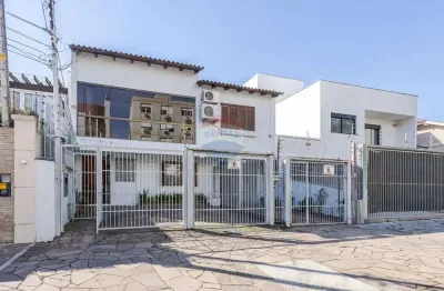 Casa Comercial + Residencial à Venda – Rua Luzitana, Higienópolis – Porto Alegre