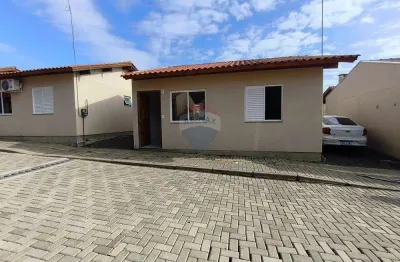 Casa de 2 dormitórios com vaga de garagem no condominio quinta da figueira viamão!