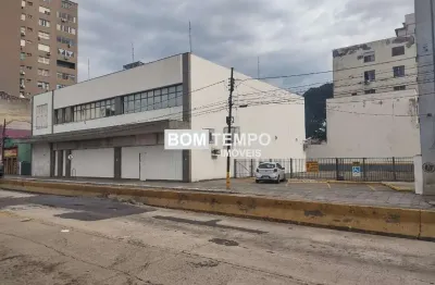 Prédio com 10 salas para alugar no São Geraldo, Porto Alegre 