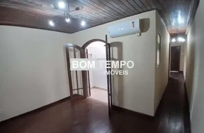 Casa com 3 quartos para alugar no Navegantes, Porto Alegre 