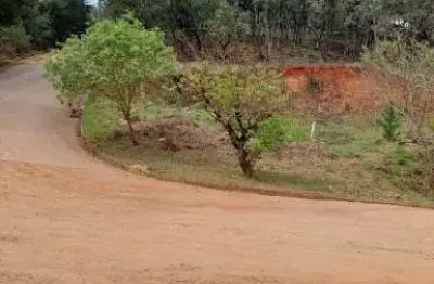 Terreno à venda no estância santa maria do laranjal - atibaia/sp com 1011 m²