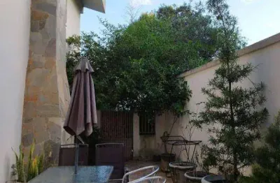 Casa à venda no jardim maristela - atibaia/sp com 317 m²