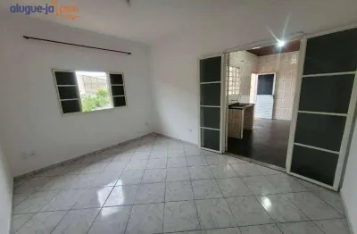 Edícula para Alugar no Residencial União com 1 quarto e 40m² cem São José dos Campos/SP