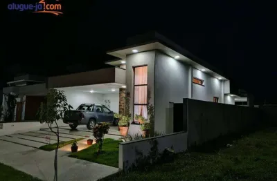 Casa térrea moderna com espaço gourmet – 3 dormitórios (1 suíte) – quintal amplo – 4 vagas