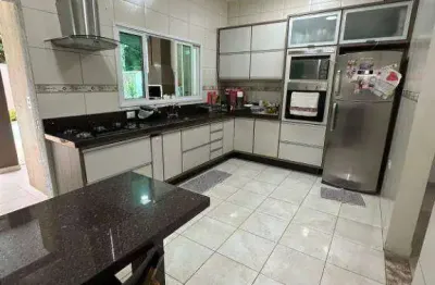 Casa com 3 dormitórios, 194 m² - venda por r$ 1.400.000,00 ou aluguel por r$ 8.250,00/mês - jardim crystal park - jacareí/sp