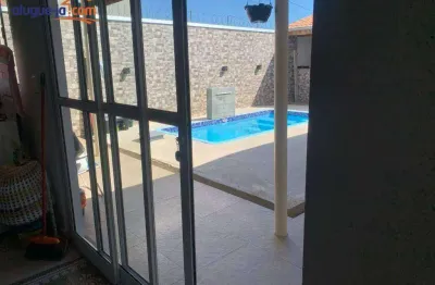 Casa térrea à venda no jardim santa júlia com 3 quartos e 244 metros.