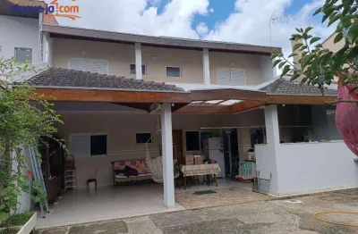 Casa com 3 dormitórios à venda, 130 m² por R$ 740.000,00 - Villa Branca - Jacareí/SP