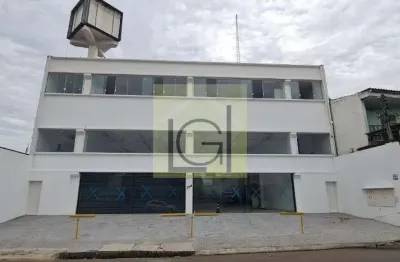 Galpão comercial de locação em itu-sp, bairro jardim santana: 2 salas, 6 banheiros, 6 vagas, 677,30 m² de área.