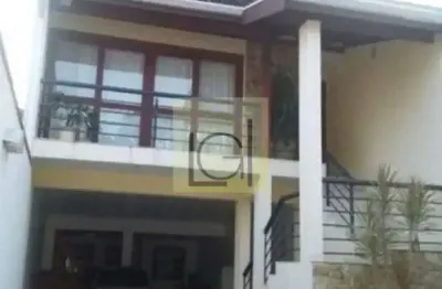 Casa com 3 quartos à venda no jardim aeroporto i, itu , 300 m2 por r$ 670.000