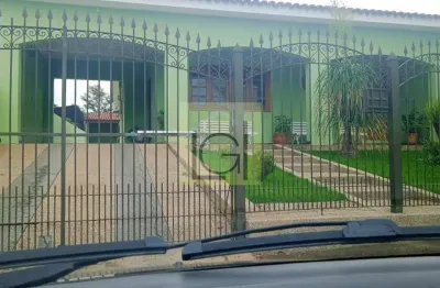 Imperdível casa à venda no centro de elias fausto-sp, com 3 quartos, suíte, 2 salas, 3 banheiros, 10 vagas e 222m²!