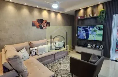 Casa à venda em itu-sp, jardim estância bom viver: 2 quartos, 1 suíte, sala ampla, 2 vagas de garagem e 140m² de área.