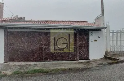 Linda casa à venda em itu-sp, bairro são luiz, 4 quartos, 1 suíte, 2 salas, 3 banheiros, 2 vagas, 153m². venha conferir!