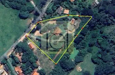 Chácara à venda em itu-sp, pedregulho: 5 quartos, 1 suíte, 2 salas, 4 banheiros, 164 m² de área!