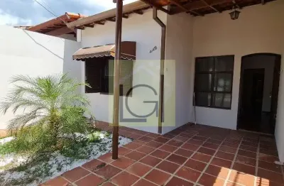 Imperdível casa à venda em itu-sp, bairro liberdade: 3 quartos, 1 suíte, 1 sala, 2 banheiros, 1 vaga de garagem, 88m².