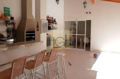 Casa em condomínio no parque do varvito, itu-sp: 3 quartos, 3 suítes, 2 salas, 4 banheiros, 2 vagas, 221m²