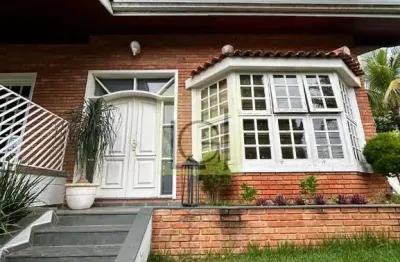 Casa de luxo no alto das palmeiras, itu-sp: 4 quartos, 4 suítes, 3 salas, 6 banheiros, 3 vagas de garagem, 365,42 m².
