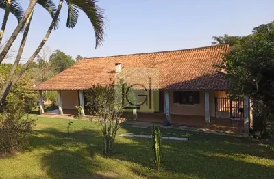 Chácara à venda em condomínio em itu - sp, condomínio monte verde: 3 quartos, 1 suíte, 2 salas, 3 banheiros, 4 vagas de garagem, 227,00 m².