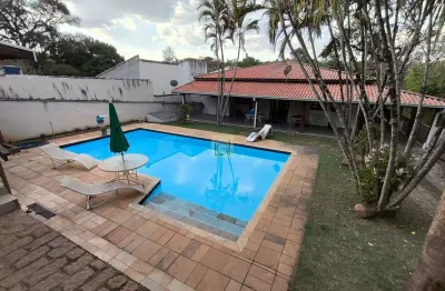 Chácara em condomínio exclusivo de itu-sp: 4 quartos, 2 suítes, 3 salas, 7 banheiros, 10 vagas e 578m² de área. venda ou aluguel!