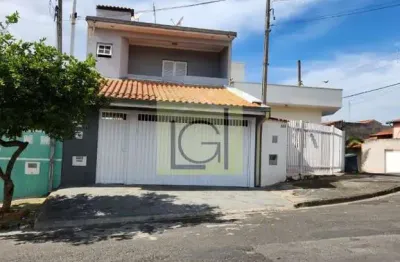 Imperdível! Casa à venda em Salto-SP, no Loteamento Terras de São Pedro E São Paulo: 3 quartos, 1 suíte, 2 salas, 2 banheiros, 2 vagas de garagem, 190,09m².