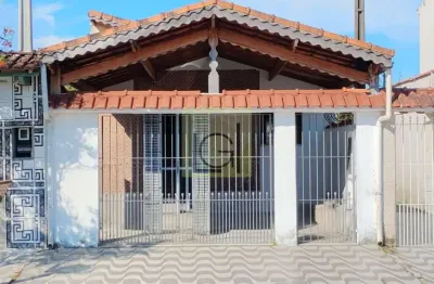 Casa à venda na vila mirim, praia grande-sp: 3 quartos, 1 sala, 2 banheiros, 2 vagas, 100m² de área. venha conferir!