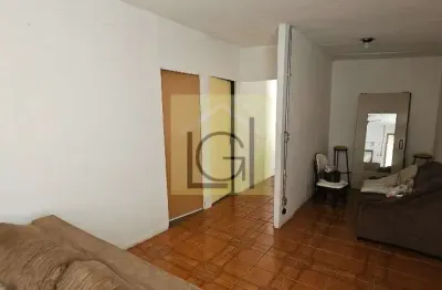 Casa à Venda em Itu-SP, no Bairro Núcleo Habitacional São Judas Tadeu: 4 quartos, 2 salas, 1 banheiro, 3 vagas de garagem, 174,48 m² de área.