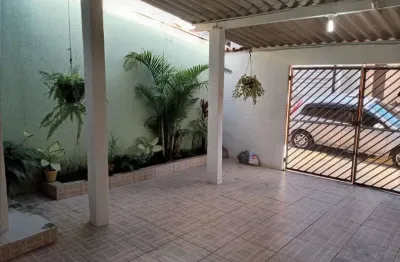 Casa com edícula à venda em mogi das cruzes-sp, jardim universo: 2 quartos, 2 salas, 2 vagas cobertas. imperdível! por r$: 400 mil.