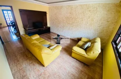 Venha conhecer essa oportunidade para viver em um bairro tranquilo e com uma atmosfera serena.