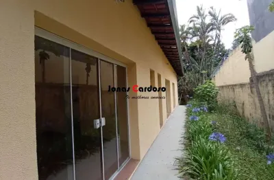 Casa adaptada para salas de aula ou consultórios, está venda no mogi moderno. inspire-se por r$950 mil!
