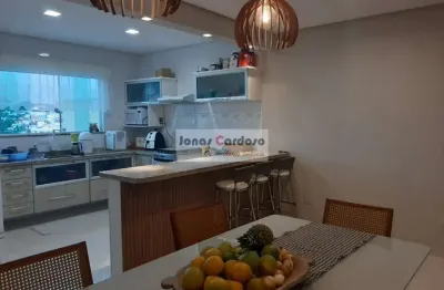 Casa a venda no parque santana, com uma super área gourmet, 3 quartos, sendo 1 suíte com varanda, muitos planejados, por r$: 860 mil. mogi das cruzes.