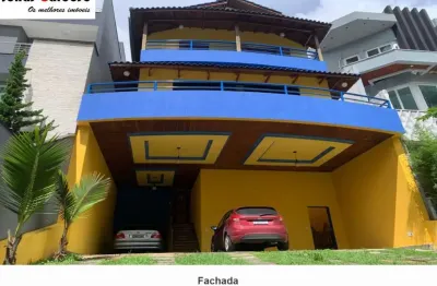 Casa de luxo no cond. aruã: 4 quartos, 3 suítes, 3 salas, 4 banheiros, 10 vagas e vista privilegiada, por r$1.700.000 em mogi das cruzes-sp.