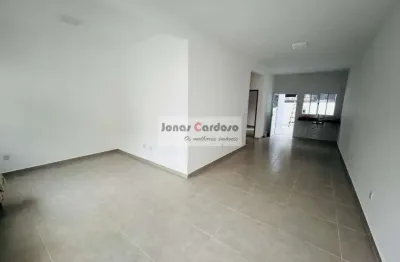 Casa a venda na vila são paulo com 73 m², 2 dormitórios, 1 suítes, sala dois ambientes, quintal gramado e uma garagem para 2 carros. por r$: 480 mil.