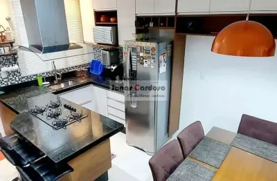 Sobrado a venda de 80m² na vila brasileira, em condomínio, 2 quartos sendo suítes, sala e cozinha planejada, área gourmet. r$:480 mil. mogi das cruzes