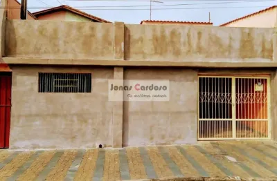 Casa a venda com edícula na frente, rede elétrica separada, 3 quartos amplos, sala espaçosa, cozinha funcional. por r$: 300 mil. mogi das cruzes !