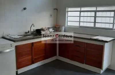 Casa à venda no shangai, próximo ao centro de mogi das cruzes. com 3 quartos, 1 vaga de garagem, ideal para clinica ou escritórios. por r$660 mil