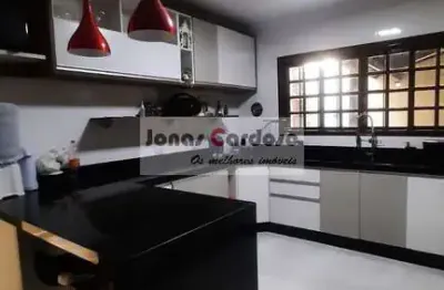 Sobrado à venda no bairro mogi moderno: 3 quartos, 1 suíte, sala ampla, 2 vagas, 187m²! por apenas r$: 580 mil. estuda permuta por apartamento.