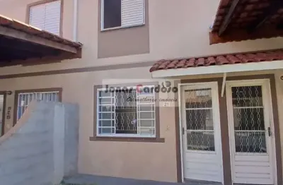 Casa em condomínio à venda em mogi das cruzes-sp, jardim bela vista: 2 quartos, 1 sala, 1 banheiro, 1 vaga de garagem.