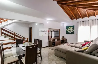Impecável casa de 4 quartos com suíte no jardim universo, mogi das cruzes-sp: 250m² de luxo e conforto. por $ 980 mil.