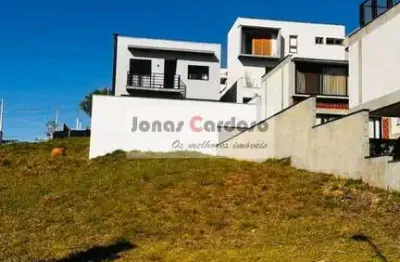 Terreno em condomínio de luxo à venda em cézar de souza, mogi das cruzes-sp: 270,00 m². por 440 mil.