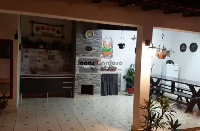 Casa à venda em mogi das cruzes-sp, parque das varinhas: 3 quartos, 2 suítes, 160m². venha conhecer! por r$: 600 mil, estuda permuta.