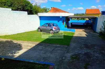 Casa terrea à Venda em uma amplo terreno de 415 metros em Mogi das Cruzes-SP, 2 Quartos, 1 Sala, 10 Vagas de Garagem - Jardim Layr. Por R$: 460 mil.