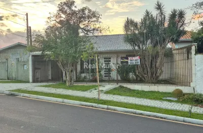 Duas casas no conjunto solar bacacheri - terreno 351 m2 - acomoda 2 famílias de forma confortável