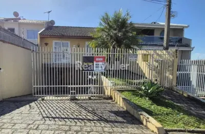 Acolhedora casa em 2 pavimentos no bairro alto/atuba - 165 m2 - excelente terreno com 195 m2